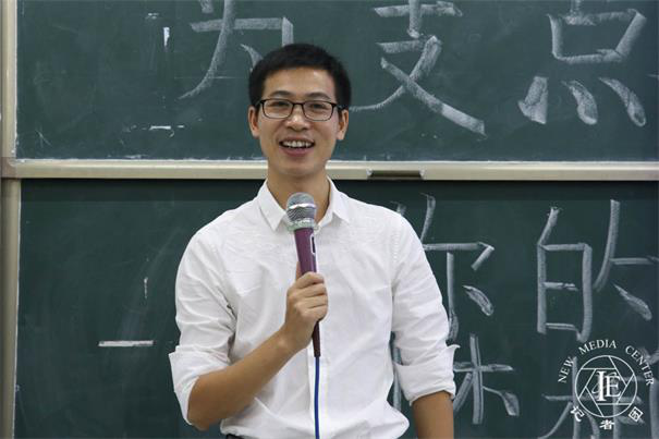粵嵌導(dǎo)師出席廣東財經(jīng)大學(xué)華商學(xué)院“以電商為支點，撬動你的夢想”主題講座